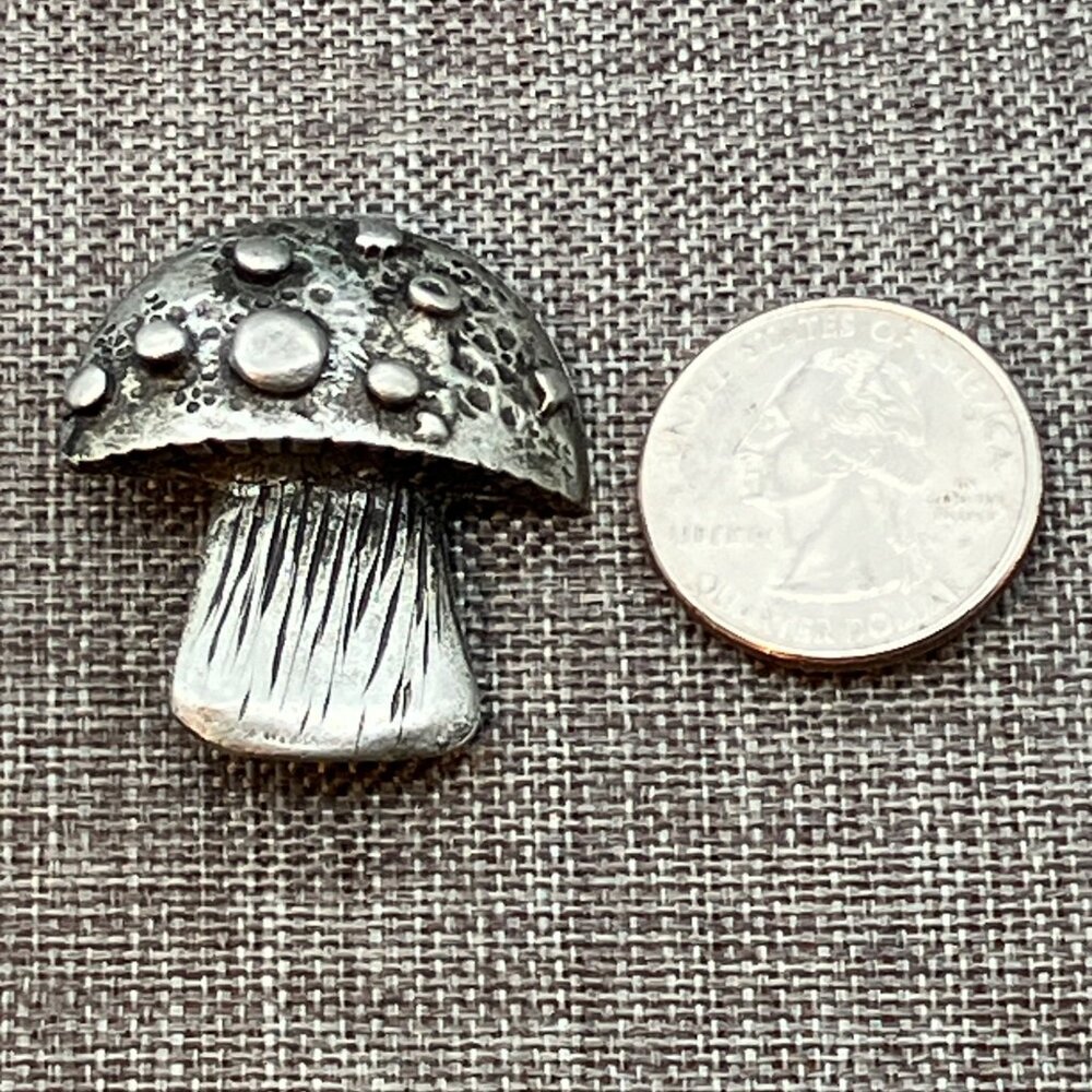 Metzke Pewter Mushroom Brooch Pin 1.5 In Vintage Signed Retro Dotted Textured